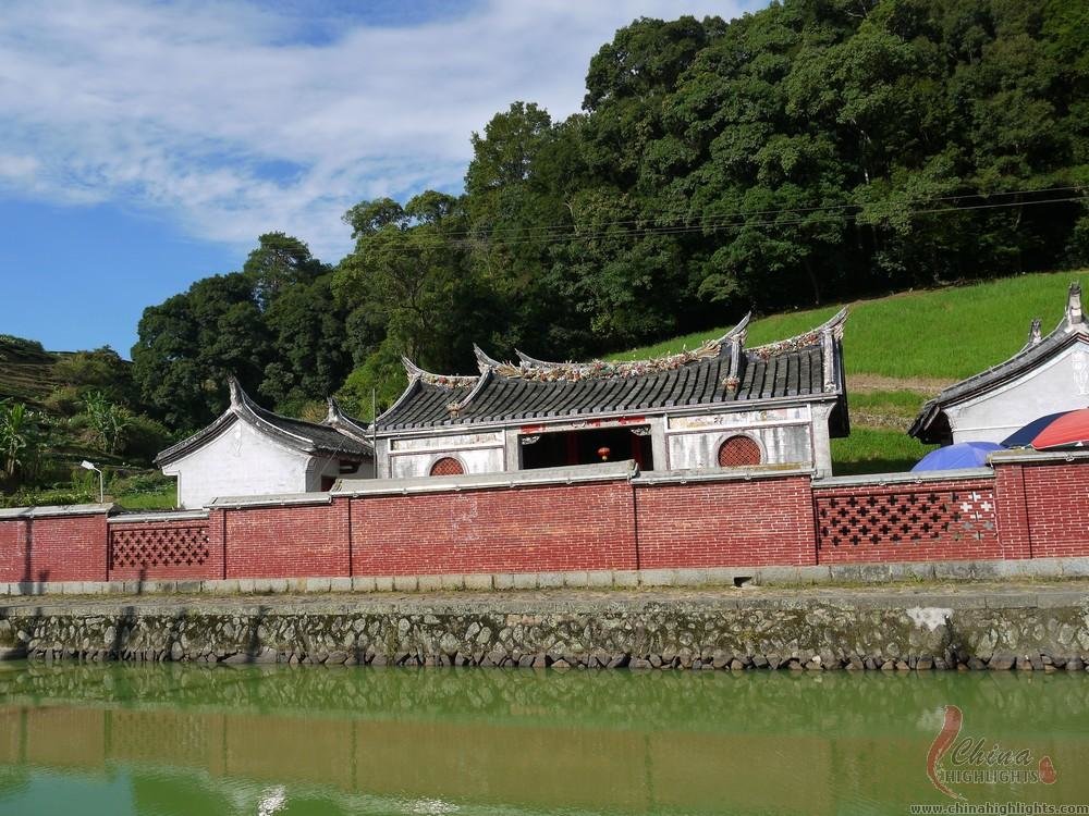 Tianluokeng Tulou Clusters and Ancient Taxia Village 