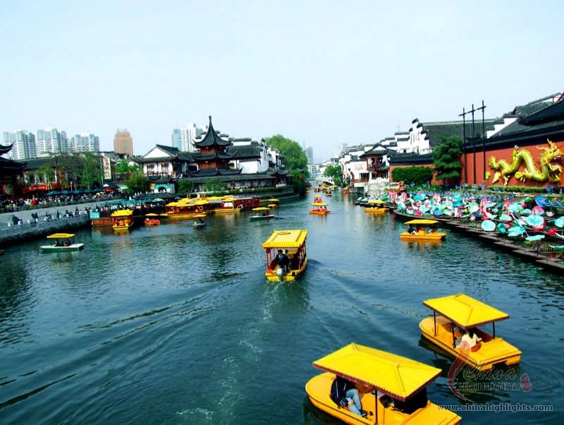 Qinhuai River (including a boat ride)