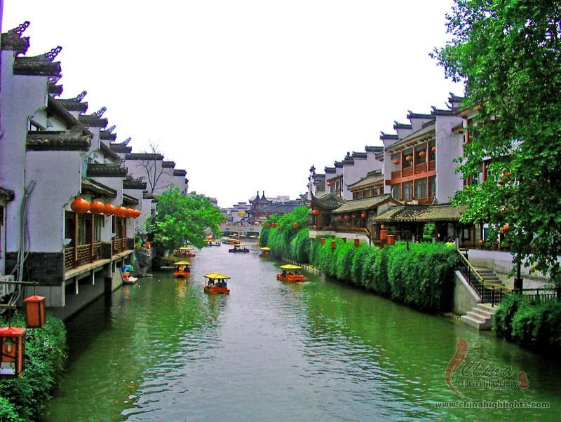 Qinhuai River (including a boat ride)