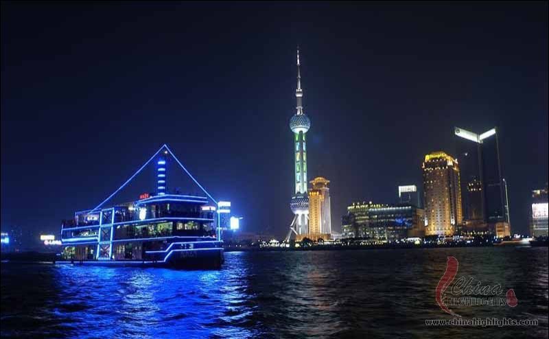 Evening Huangpu River Cruise and Bund City Lights