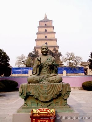 One of the pagodas many functions was to hold sutras and figurines of the Buddha that were brought to China from India by the Buddhist translator and traveller Xuanzang.<br /><br />
