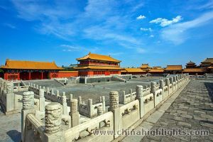 Experience the imperial life in the Forbidden City, palace of the Ming and Qing dynasties.