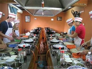 Learning to Cook in Yangshuo