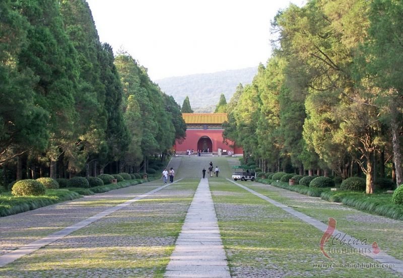 Ming Xiaoling Mausoleum