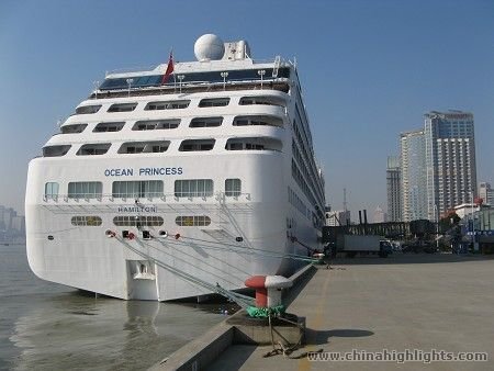 Shanghai Wusongkou Cruise Terminal Pick up and Transfer to Hongqiao Airport 