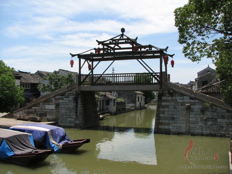 Suzhou with Shanghai and Tongli Picturesque Scenery Tour